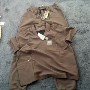 FULL set Figs Star Wars Fennec Shand Scrub Pants Nevarro AHSOKA Wrap scrub top